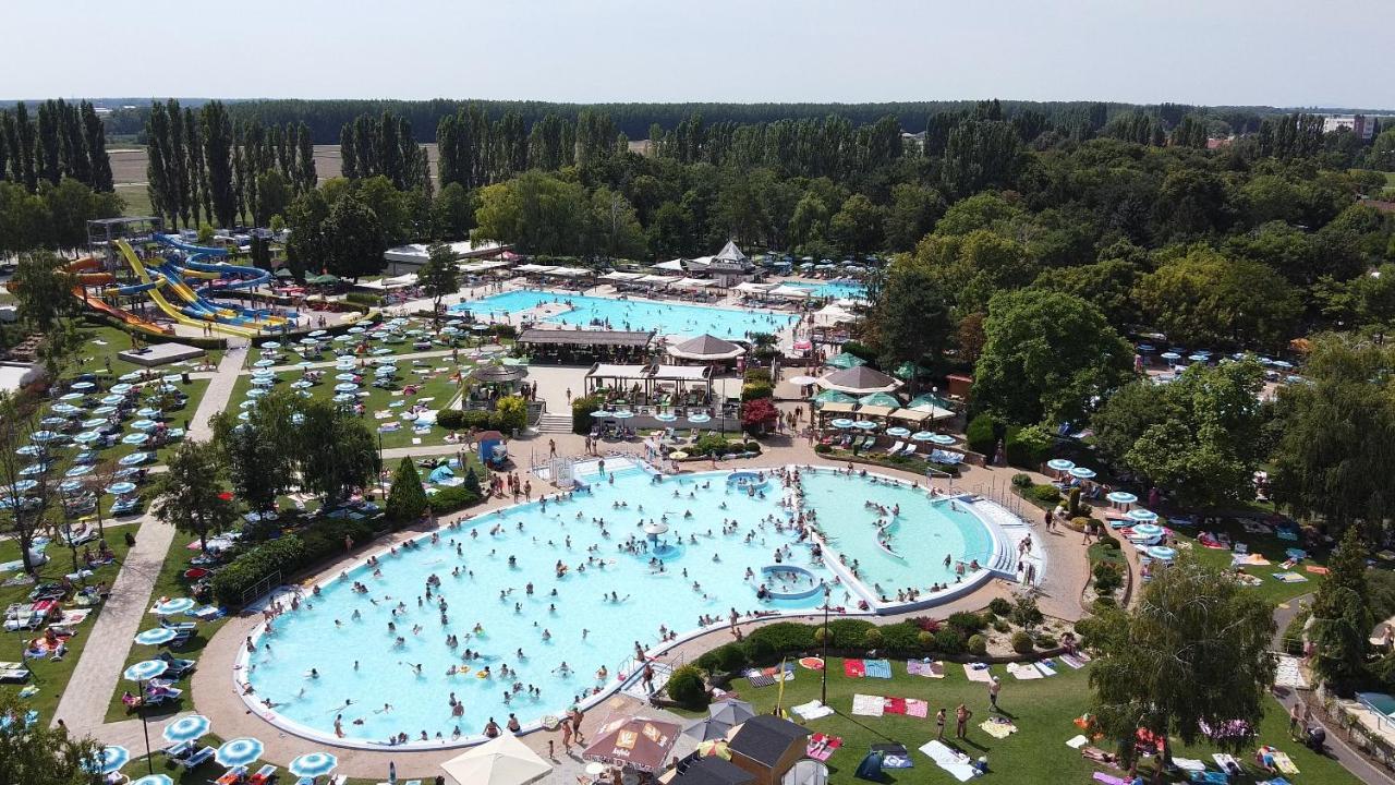 Rivapark Apartamento Dunajská Streda Exterior foto